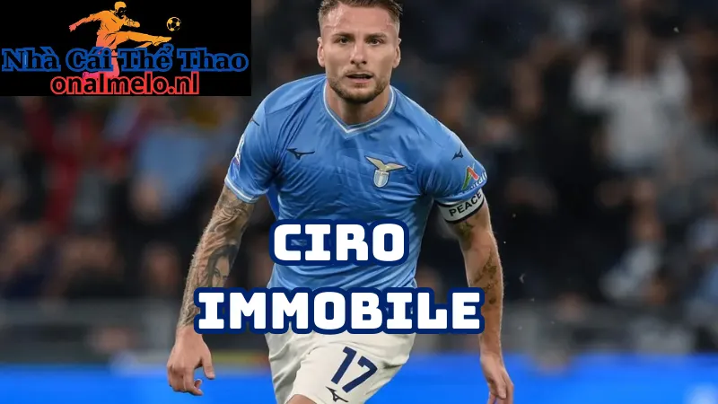 Ciro Immobile ký hợp đồng mới với Lazio